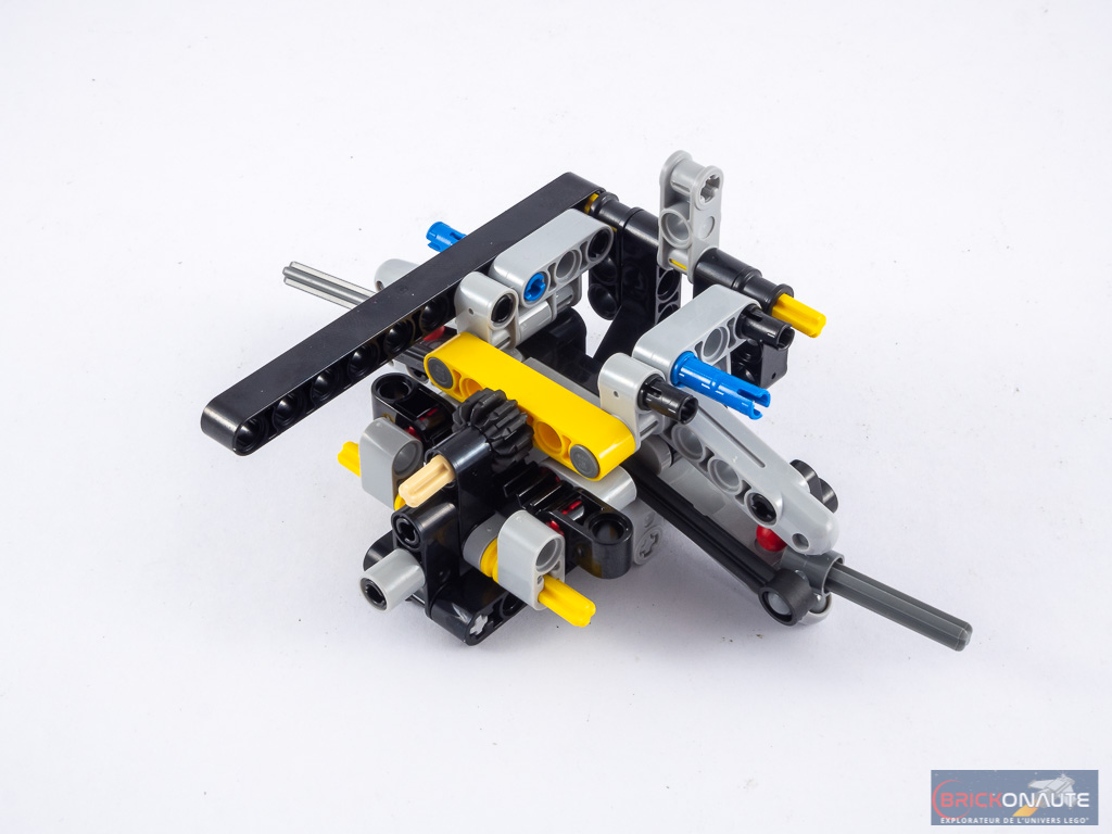 Dom's Dodge Charger (LEGO Technic - 42111) - Review - Brickonaute