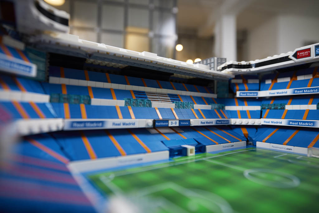 Le stade Santiago Bernabéu du Real Madrid 10299 | LEGO® Icons | Boutique  LEGO® officielle FR