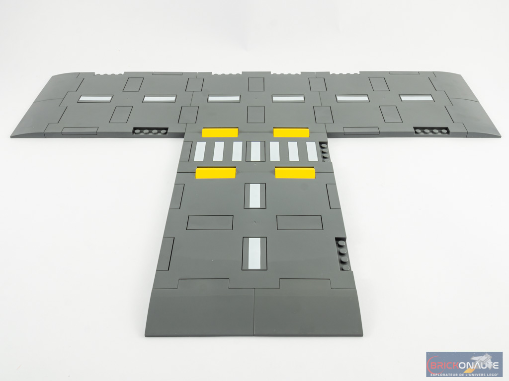 Comment connecter de nouvelles plaques routières LEGO à des villes