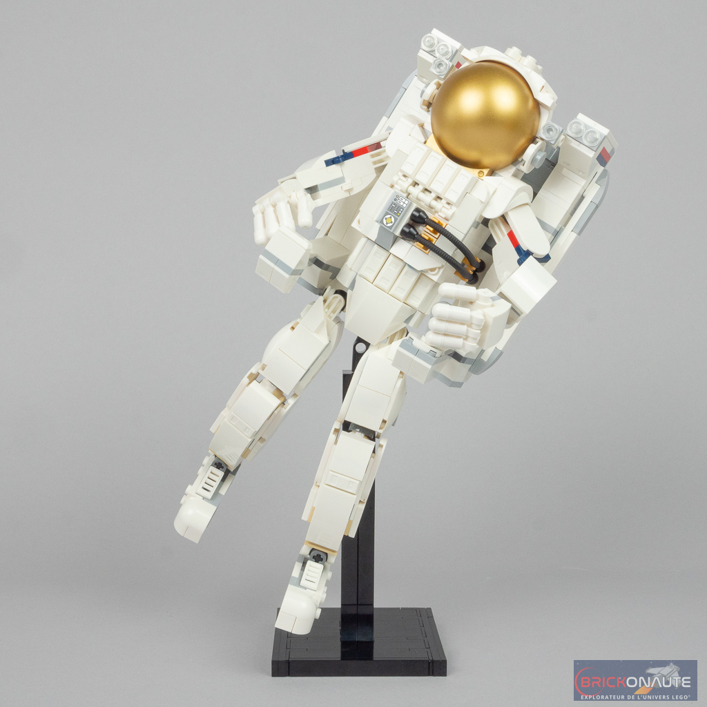 Review: LEGO 31152 Space Astronaut - Jay's Brick Blog