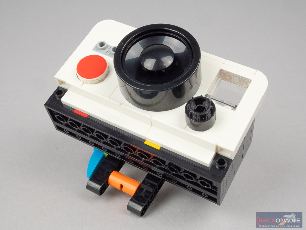 LEGO commercialise un appareil photo Polaroid (presque fonctionnel)