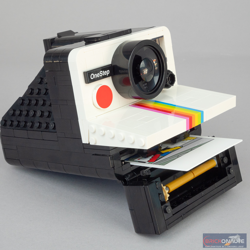 Review LEGO Ideas 21345 Polaroid OneStep SX-70 Camera - Brickonaute