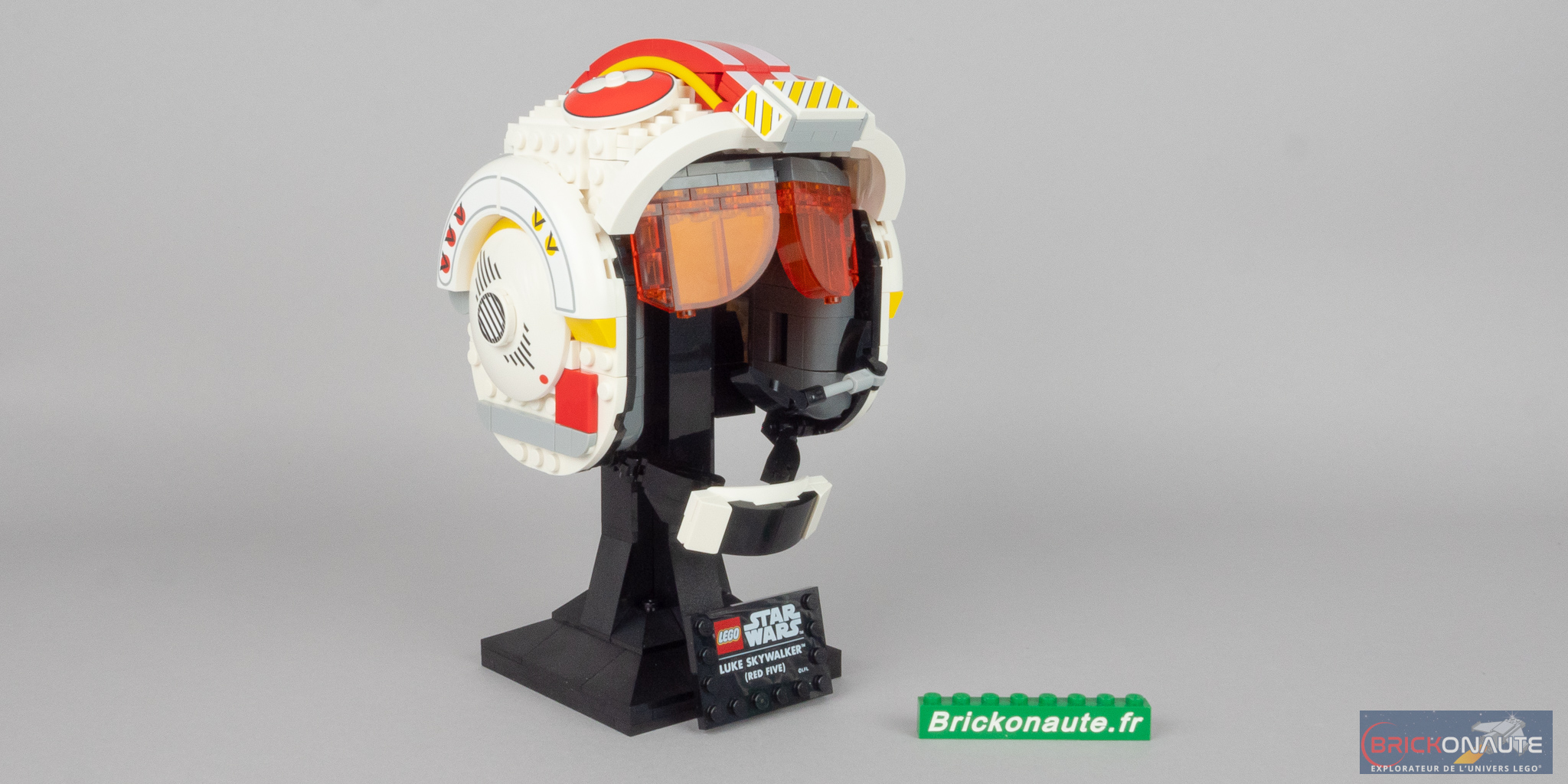 Luke Skywalker (Red Five) Helmet (LEGO Star Wars 75327) Review